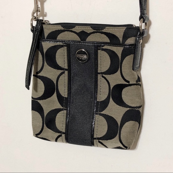 Coach Handbags - Coach cross body purse